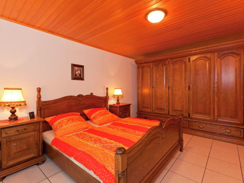 Apartment In Eifel With Children S Playground Lirstal 外观 照片