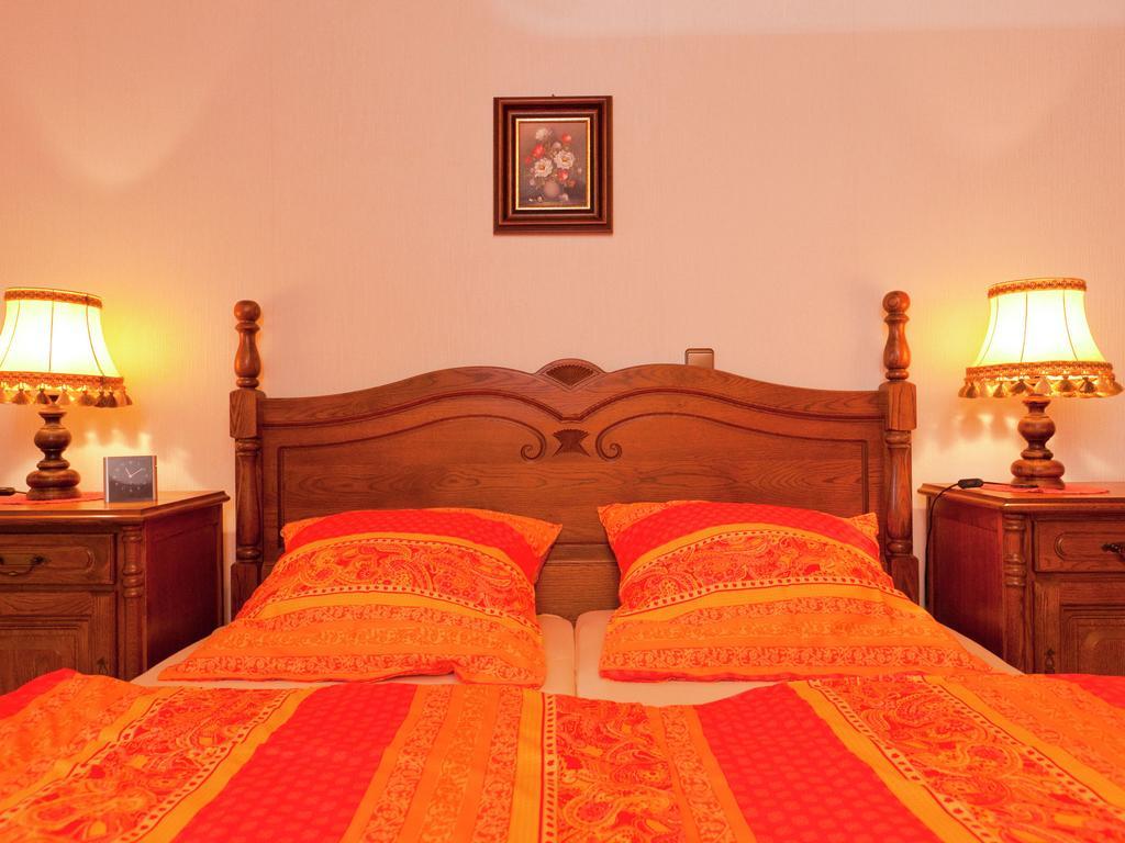 Apartment In Eifel With Children S Playground Lirstal 外观 照片